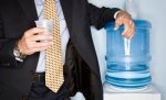 Утолять жажду этим летом бутылированной водой украинцам станет дороже на 30-50%